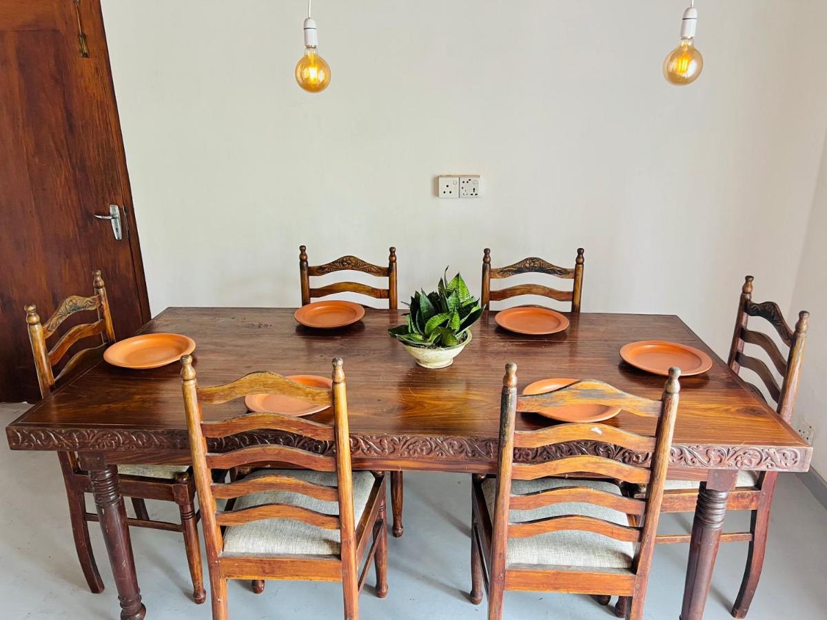 Sea Frame By Walkseylon Bed and Breakfast Hikkaduwa Exterior foto