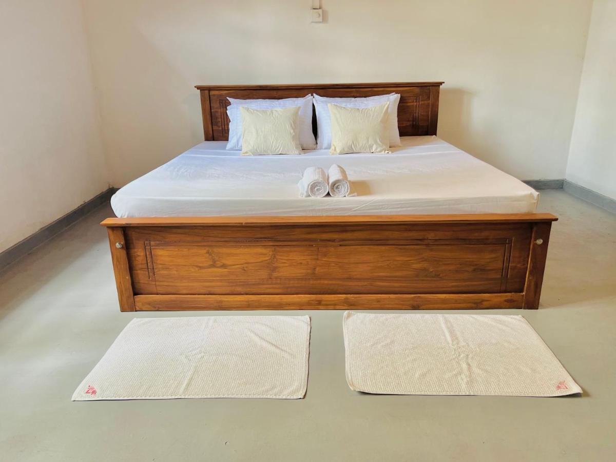 Sea Frame By Walkseylon Bed and Breakfast Hikkaduwa Exterior foto